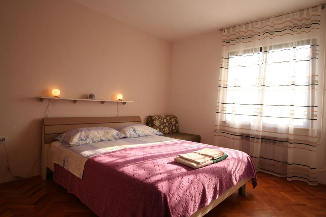 Apartments Grskovic G. Jesenovica Šilo Екстериор снимка