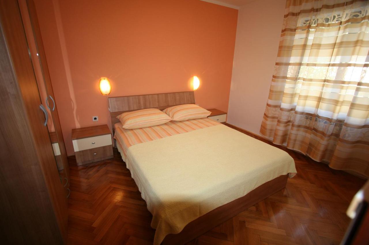 Apartments Grskovic G. Jesenovica Šilo Екстериор снимка