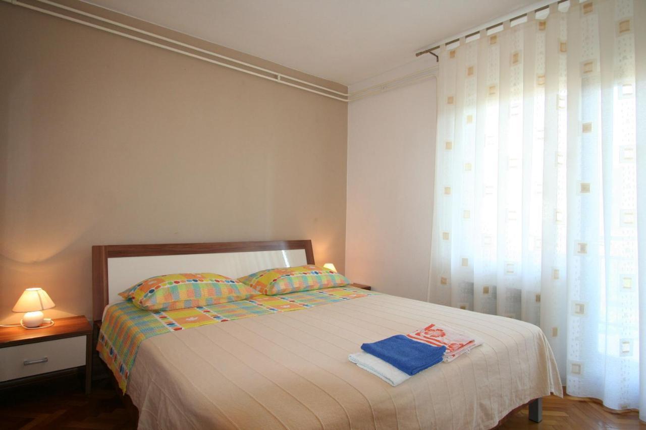 Apartments Grskovic G. Jesenovica Šilo Екстериор снимка